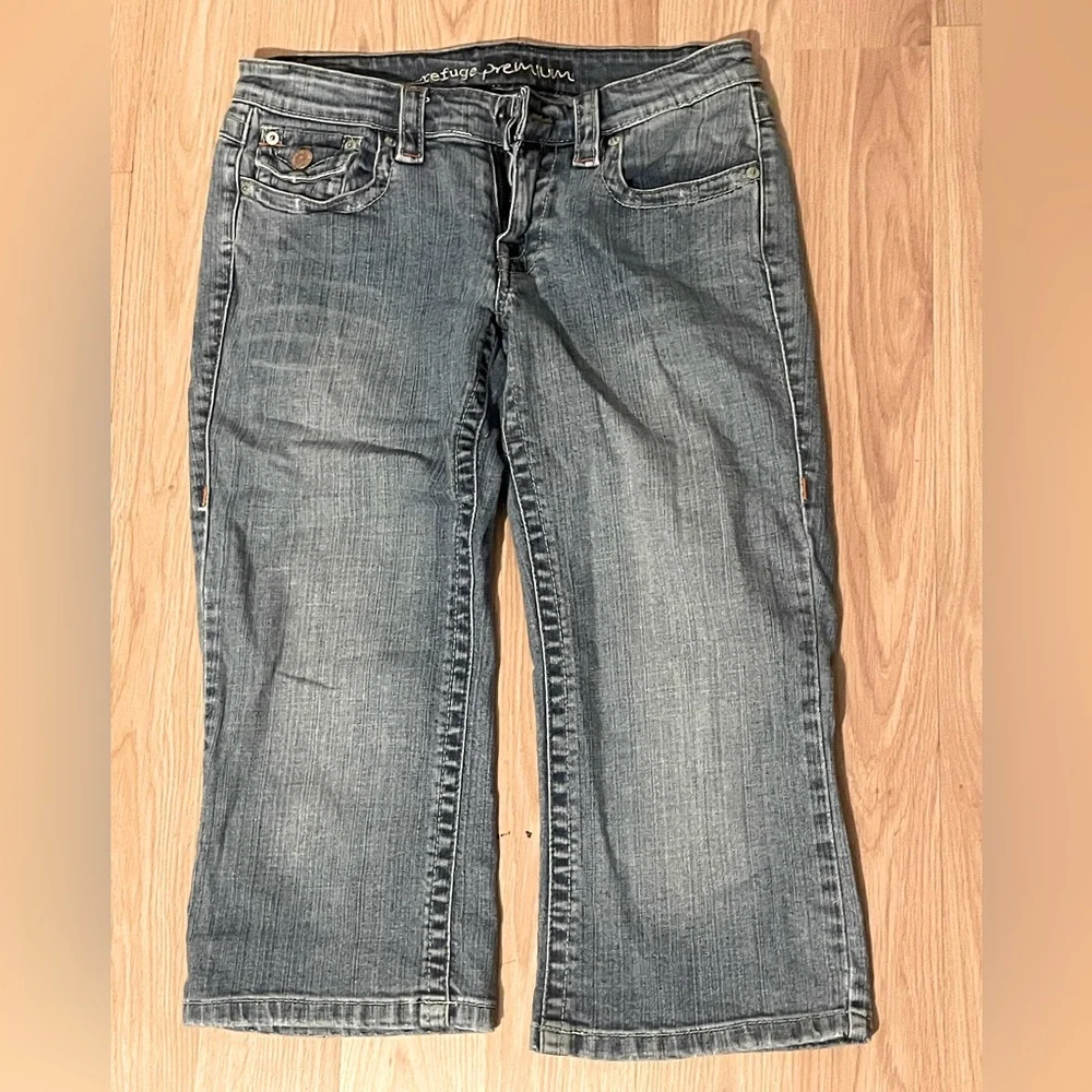 Refuge premium blue capri jeans - Picture 1 of 6
